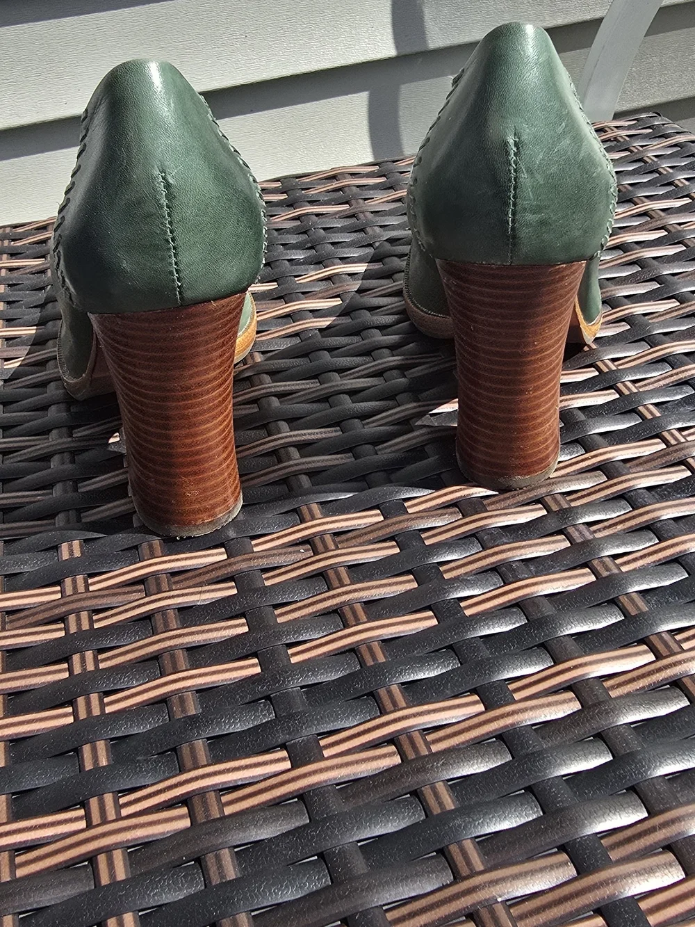 Kork-Ease Green Leather Round-Toe Wedge Pumps - Picture 3 of 16